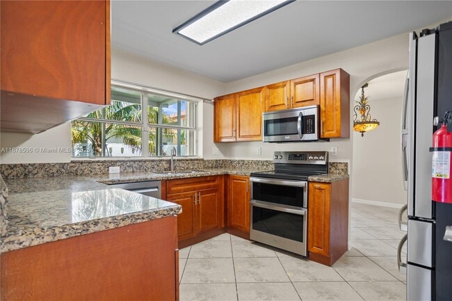 Building Photo - 19257 NW 13th St Rental