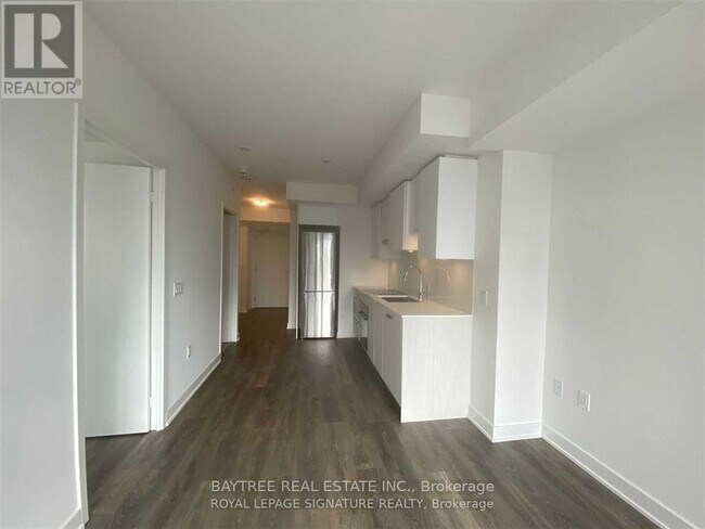 Photo - 195 Redpath Ave Unité 2011