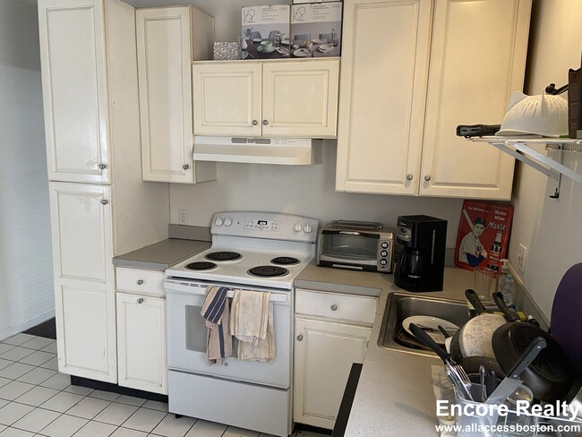 Photo - 26 Haskell St Unit 2