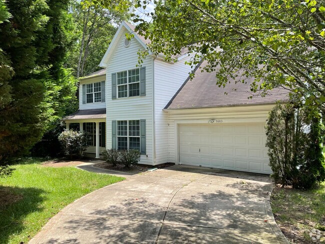 Building Photo - Large Two Story Home in Davis Ridge