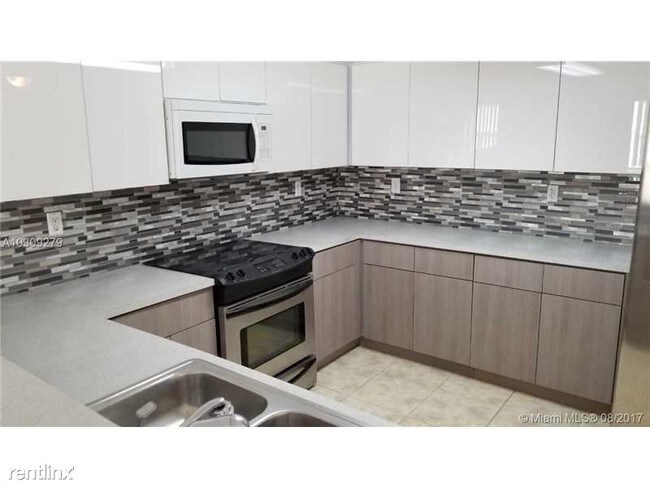 Photo - 8851 NW 110th Pl