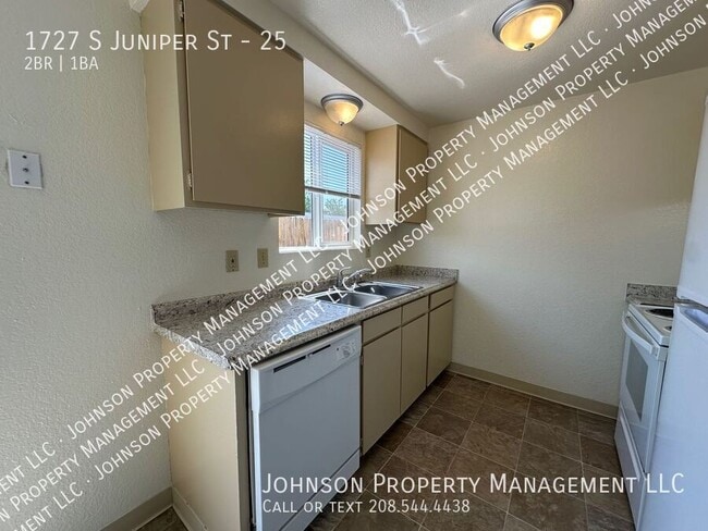 Photo - 1727 S Juniper St Unit 25