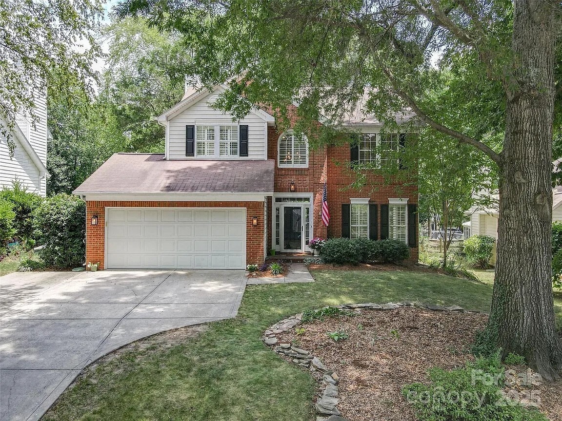 Photo - 108 Kinderston Dr Casa