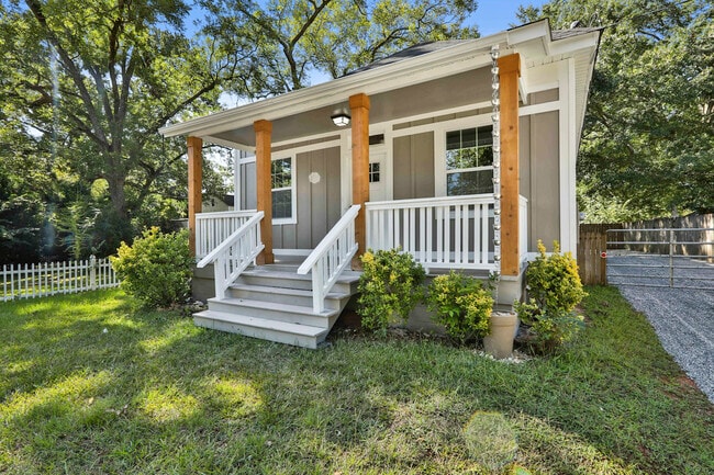 Photo - 91 E Washington St