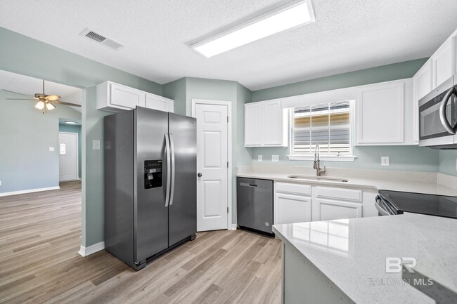 Photo - 603 Westchase Ct N