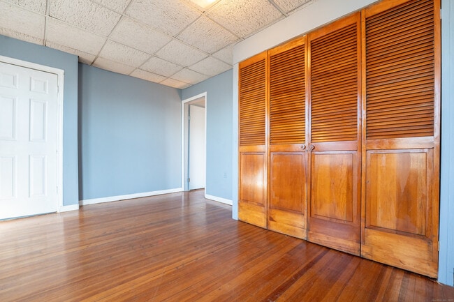 Photo - 1368 E Main St