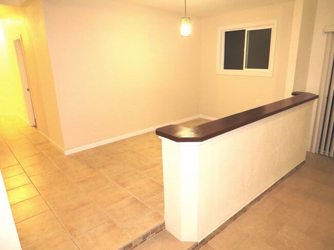 Photo - 15-1414 24th Ave