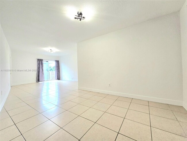 Photo - 1152 99th St Unidad 28