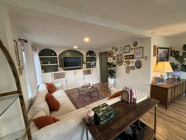 Photo - 1954 Florida Ave