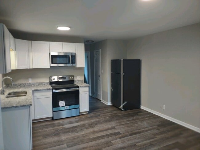 Cozy Apartment--Central Location!
