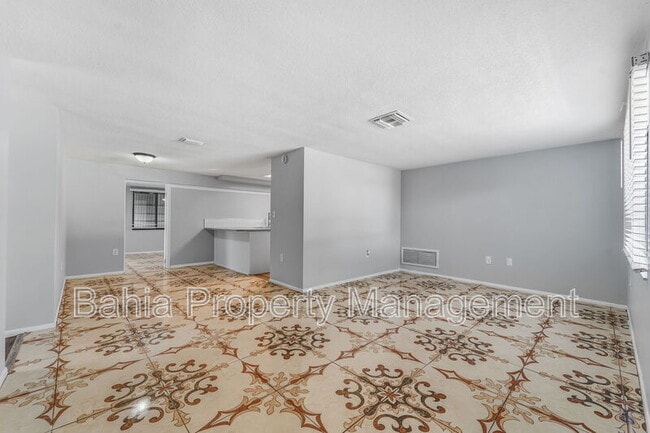 Photo - 9425 Palm Ave