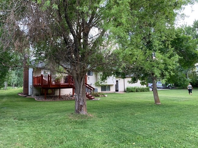 Photo - 9818 E 200 S