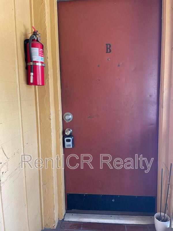 Photo - 1463 Drew St Unit B