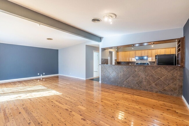 Photo - 2416 S 5th St