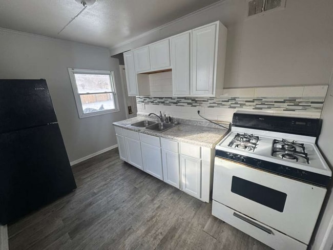 Photo - 4018 Tyler St