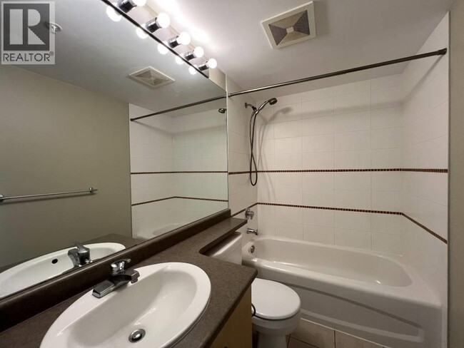 Photo - 3660 Vanness Ave Unit 201