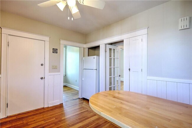 Photo - 67 E Manning St Unit 2