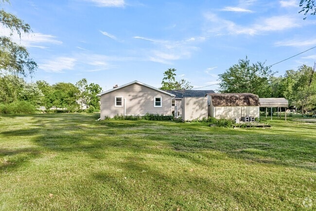 Building Photo - Creekside Charm: Your Dream, 1 of a kind, ... Rental