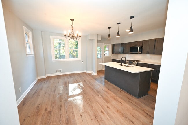 Photo - 3405 Ludgate Rd