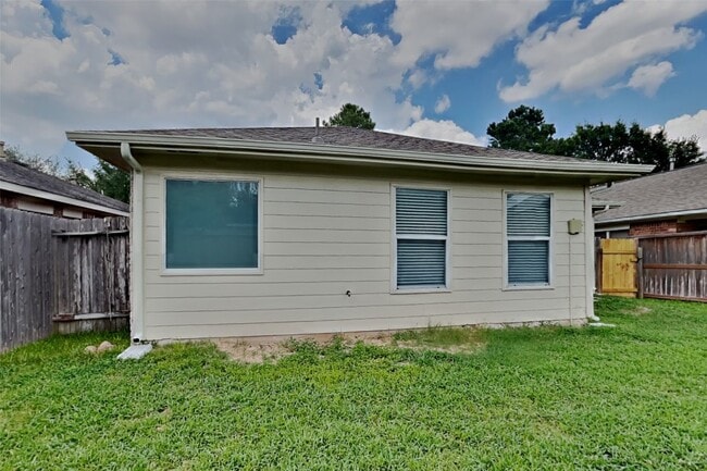 Building Photo - 15623 Ashbournne Springs Ln