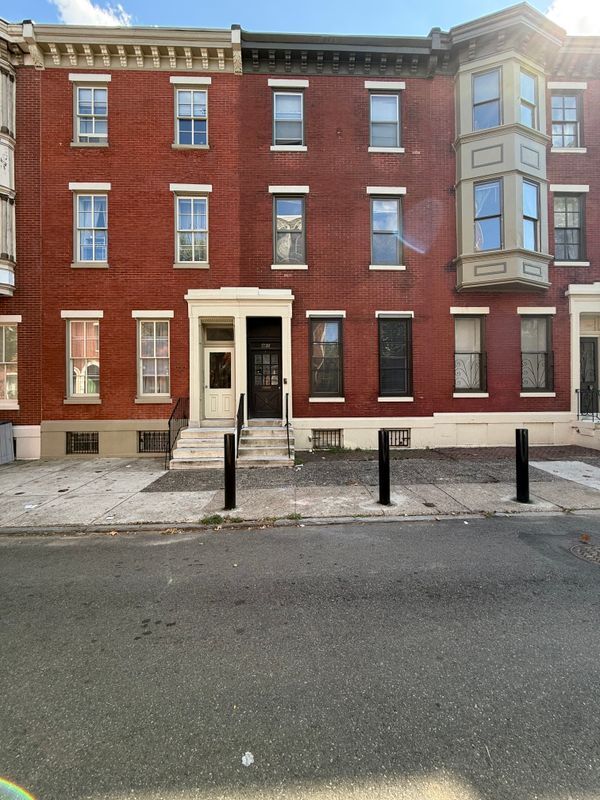 1732 Mt Vernon St Unit 2A