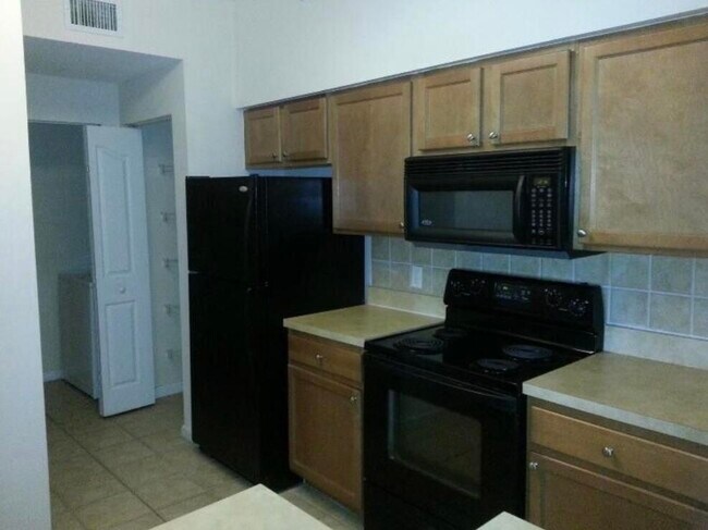 Photo - 9901 Baywinds Blvd Unidad 3205 Rental