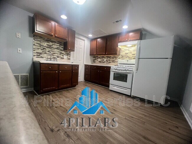 Photo - 162 W Commercial Ave Unidad 2 Upstairs