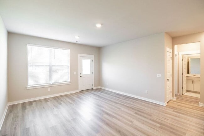 Photo - AVAILABLE NOW in Foxland Crossing