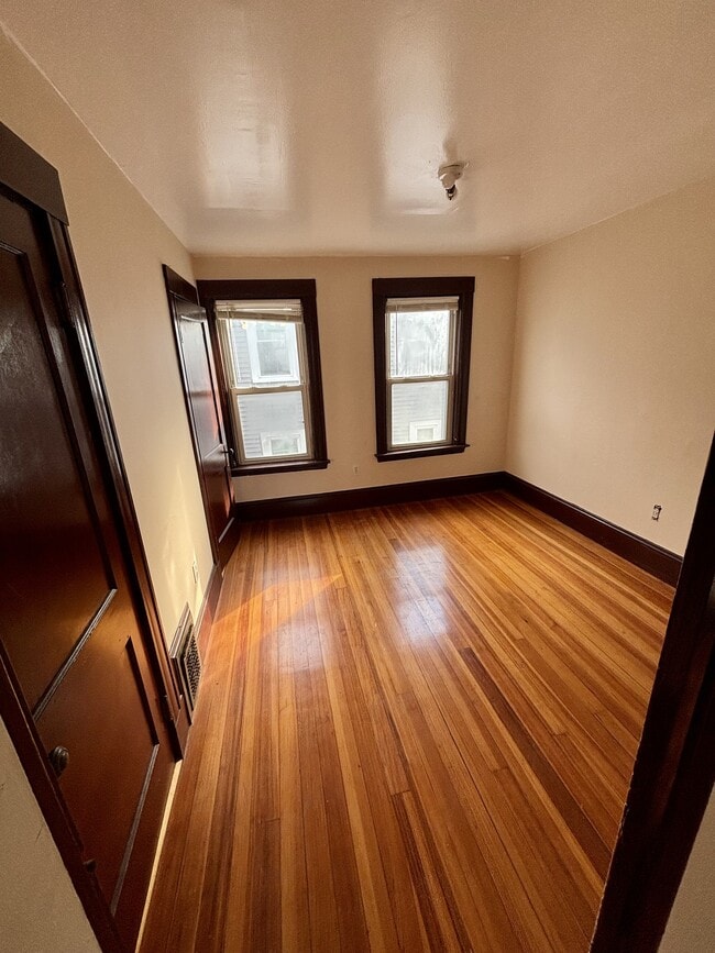 Photo - 18 Vermont Ave Unit 3