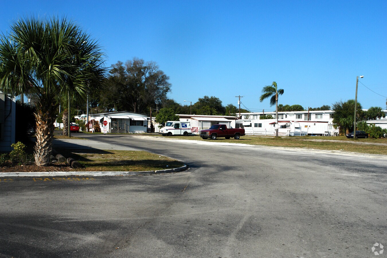 Hollywood Trailer Park - Hollywood Trailer Park Apartments
