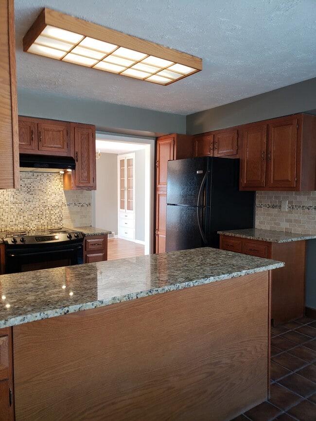 Photo - 1894 S Foothill Dr