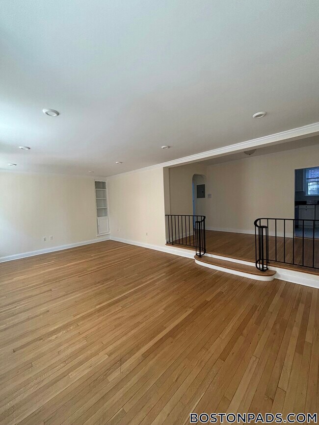 Photo - 37 Auburn St Unit 1