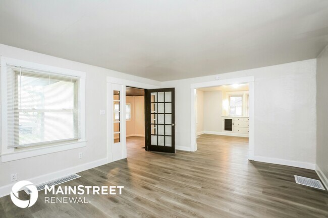 Photo - 935 N Gibson Ave