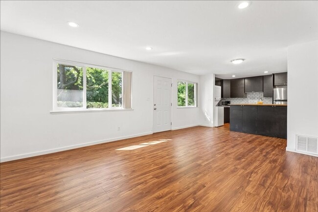 Photo - 1833 Fremont Ct