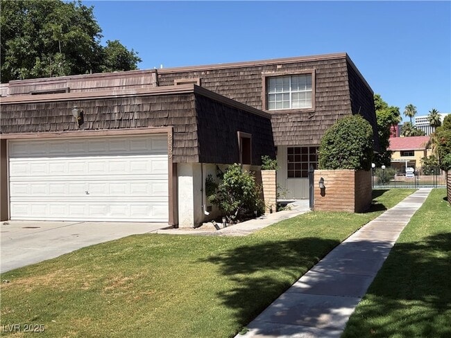 Photo - 2963 Pinehurst Dr