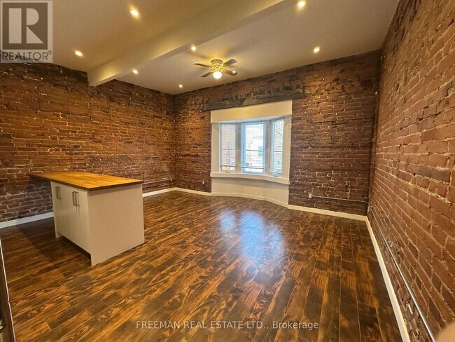 Photo - 1190 Weston Rd