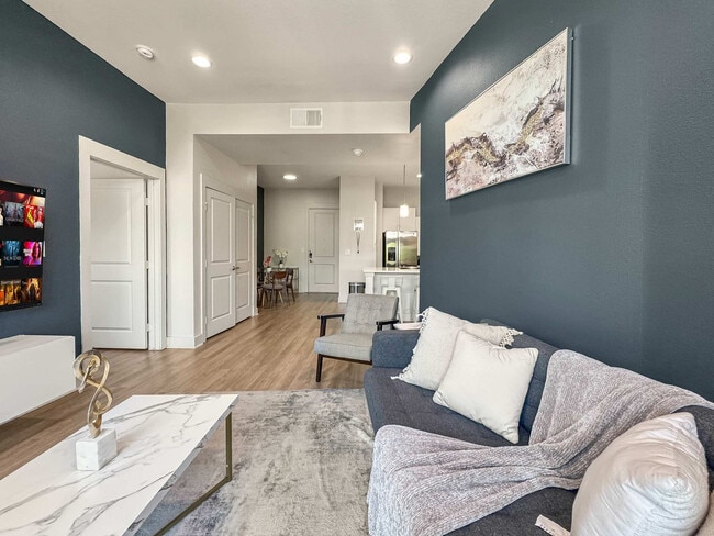 Photo - 2916 Indiana St Unit ID1285558P