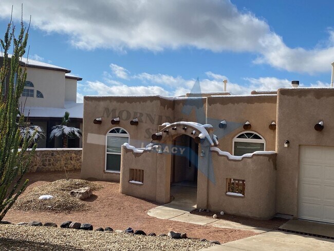 Southwestern Beauty- Excellent location - Southwestern Beauty- Excellent location House
