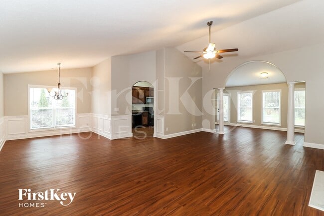 Photo - 214 Falling Leaf Ln