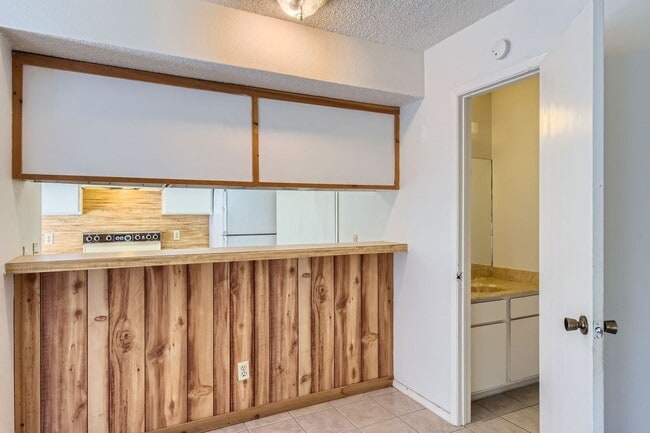 Photo - 2 Bedroom Condo in West Lake Hills- Eanes ISD