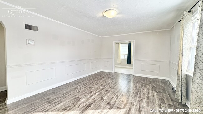 Photo - 273 James St