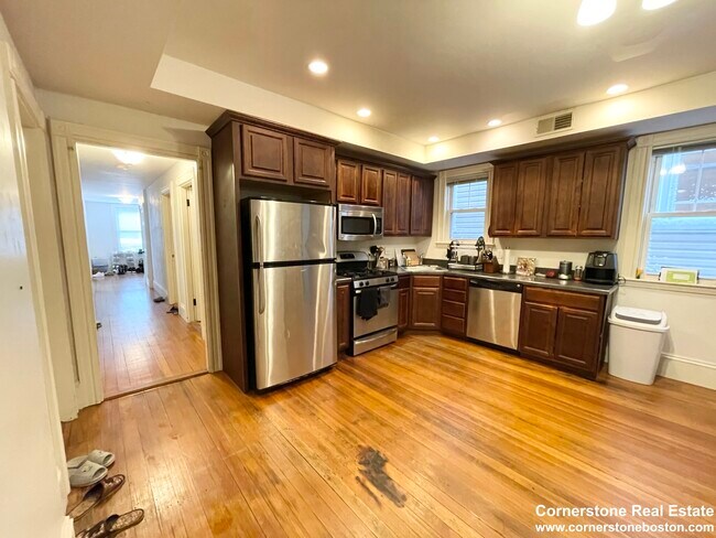 Photo - 11 Sachem St