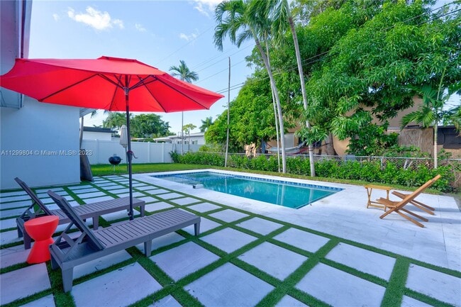 Photo - 7528 Buccaneer Ave