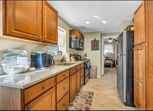 Photo - 50 E Beach Promenade