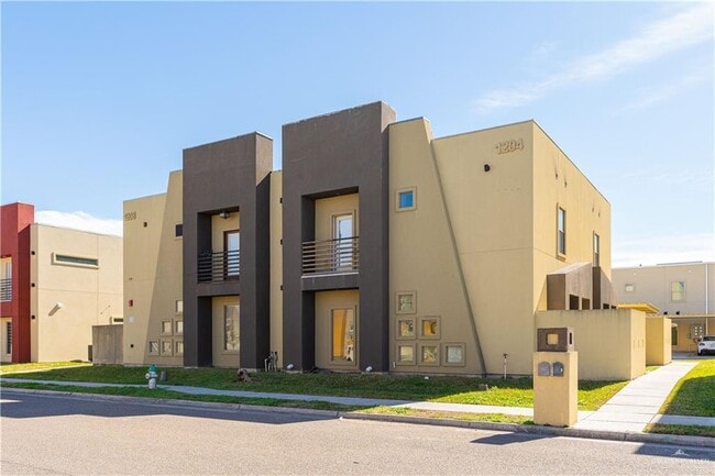 Photo - 1204 E Daffodil Ave Condo Unit D