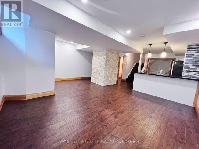 Photo - 220 Sixteen Mile Dr