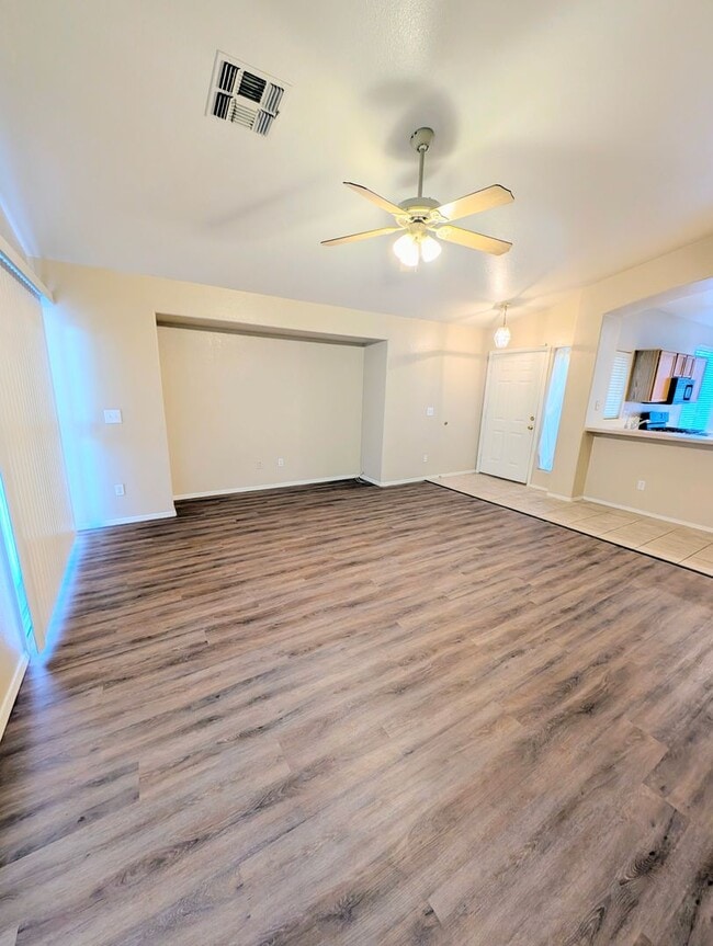 Photo - AVAILABLE NOW WITH A PRIVATE POOL IN GREAT GILBERT LOCATION!!!!