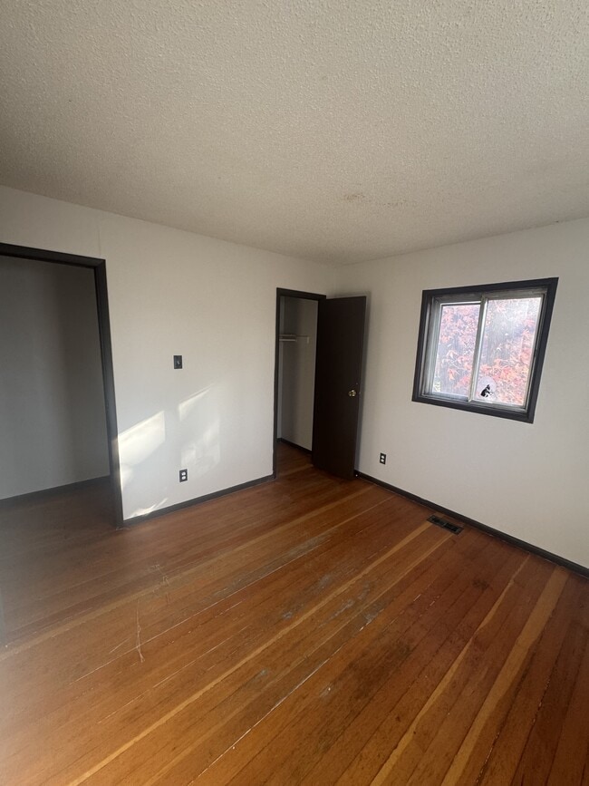 Photo - 3900 SE Fremont St