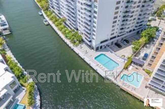 Photo - 137 Golden Isles Dr