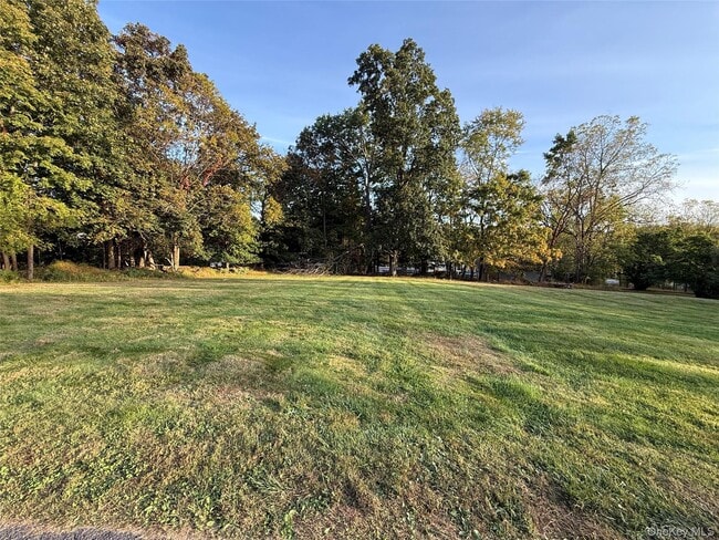 Photo - 809 Mt Airy Rd